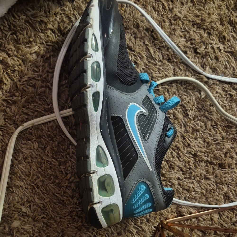 Nike Black and Teal Running Shoes